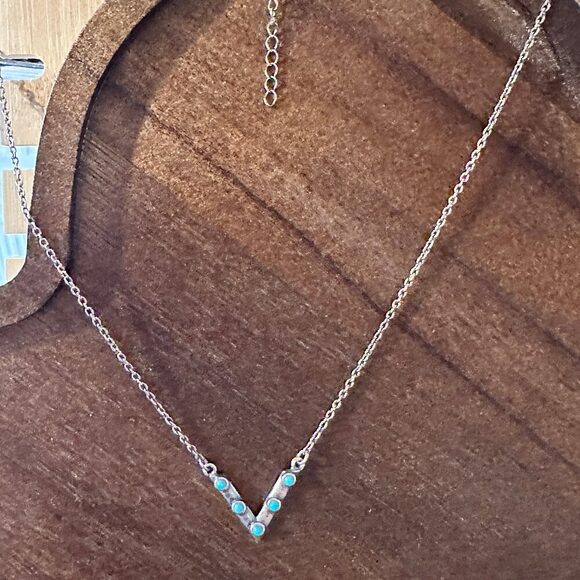 Native American Triangular Turquoise Pendant Necklace in Sterling Silver, Gift- - Picture 4 of 9